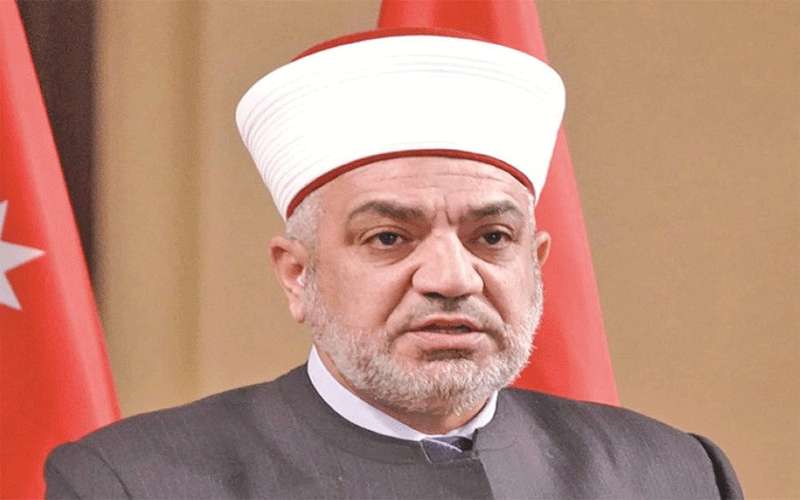 الخلايلة يدعو للاستمرار باغلاق المساجد