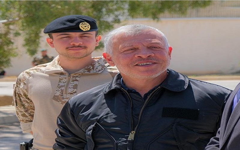ولي العهد للملك: في الصفوف الأمامية