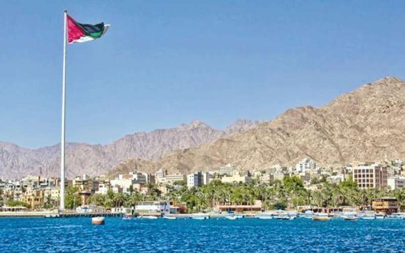 إخلاء 15 شخصا من حجر العقبة