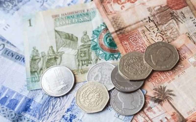 صدور تعليمات خصم نصف الأجور