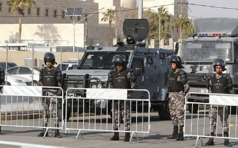 الفراية : 70 الف مواطن تقدموا