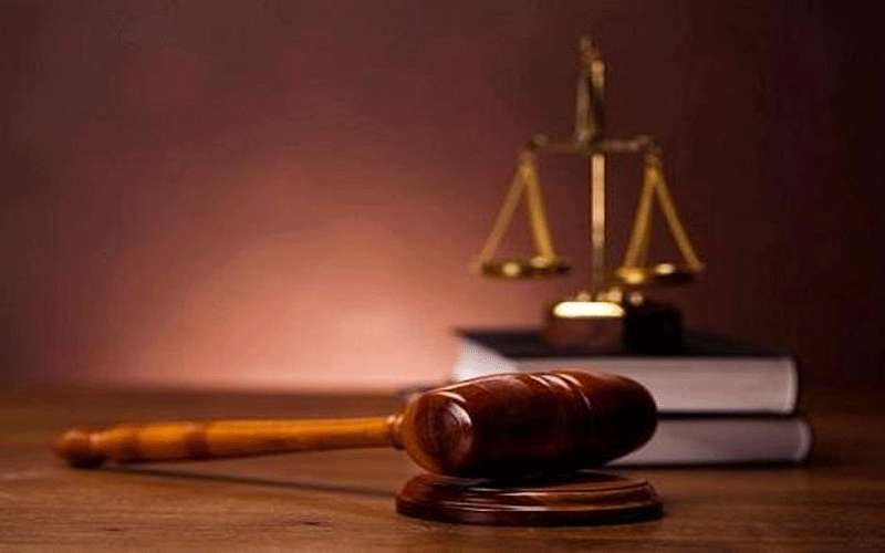 القضاء يلاحق مصابا بكورونا لم يلتزم