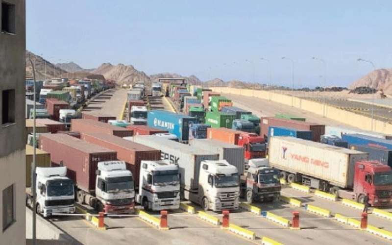 بدء فحص سائقي الشاحنات في الرمثا