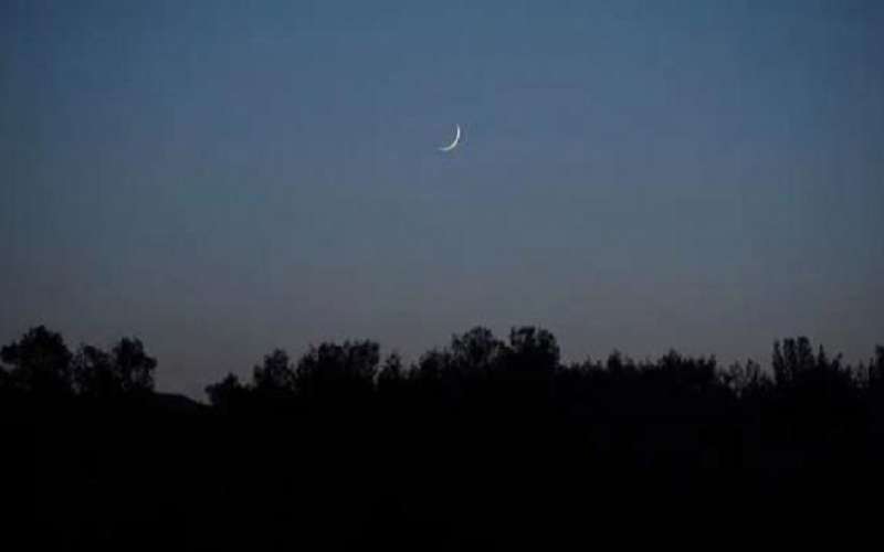 السعودية تدعو إلى تحري هلال رمضان