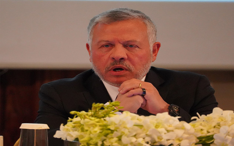 الملك: نعمل على ارسال معدات واطباء