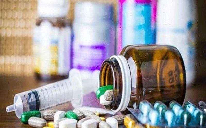 مشغلو البريد يوزعون الأدوية