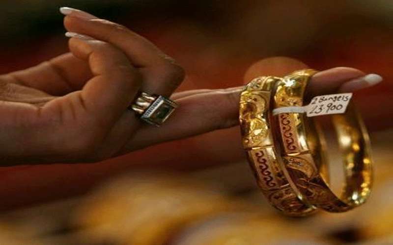 الذهب في الأردن يقفز 5 دنانير