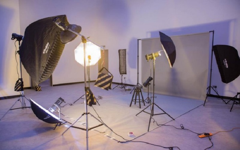 مطالب بفتح ستوديوهات التصوير