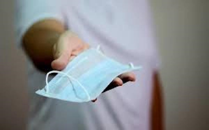 أمر الدفاع 11 يلزم بارتداء الكمامات