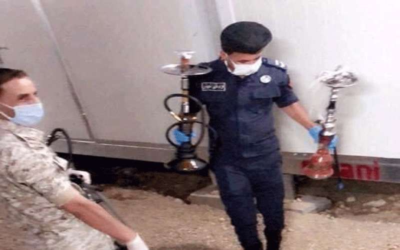 الأجهزة الأمنية تضبط أراجيل في كرفانات