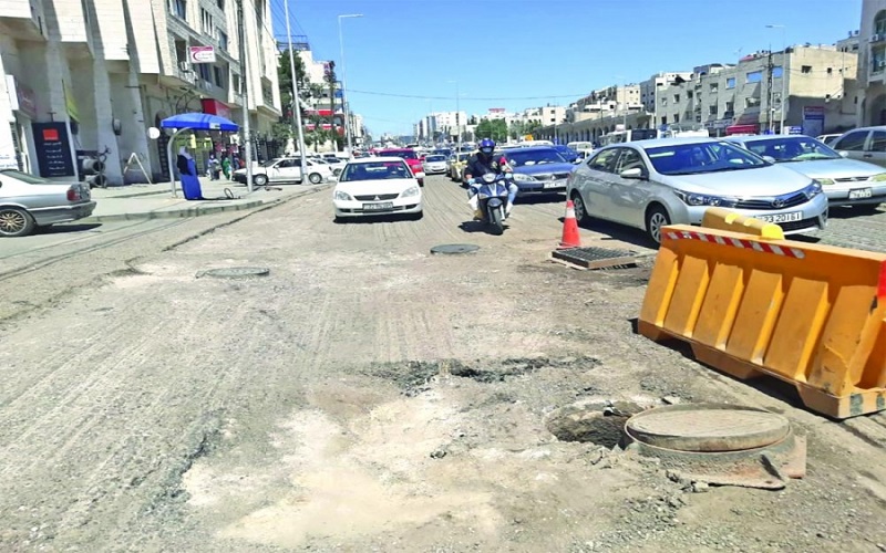 فتح مسرب الباص السريع امام المركبات