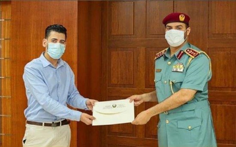 تكريم أردني أنقذ طفلة في الشارقة