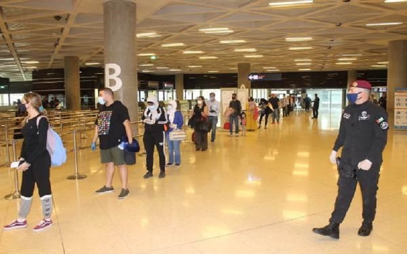 الجيش: وصول 15 رحلة لغاية الأحد