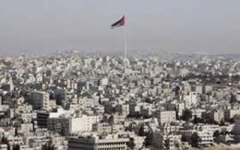 طقس حار وجاف في عموم المناطق