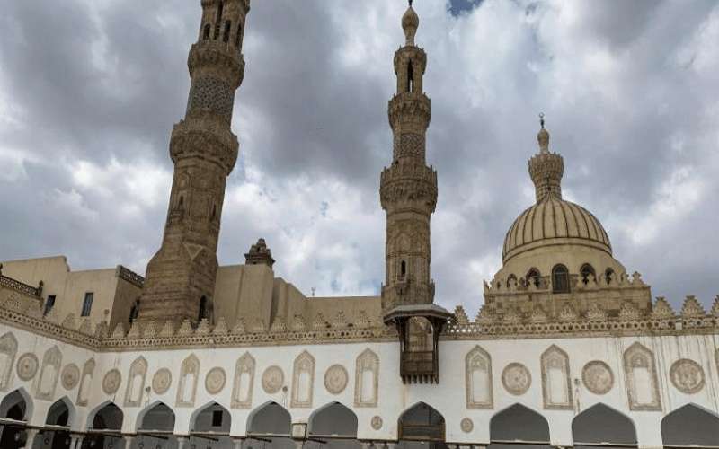 مصر تعد خطة لفتح المساجد