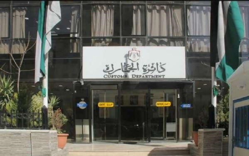 الجمارك تمدد رخص الادخال المؤقت للسيارات