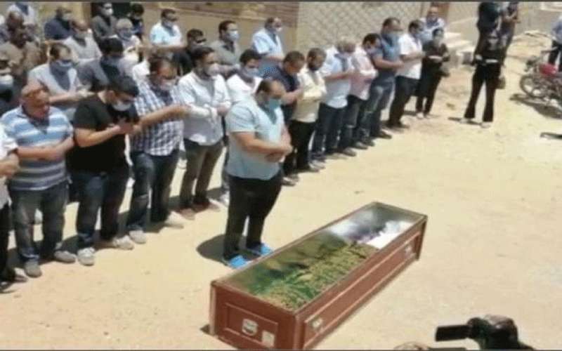 تشييع جنازة حسن حسني وسط غياب