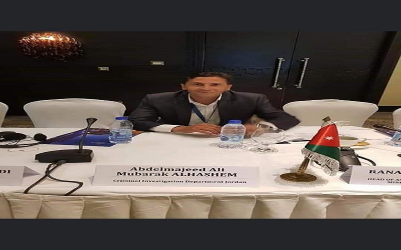 تهنئة للنقيب عبد المجيد الهاشم بمناسبة