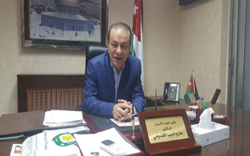 القدومي رئيسا لمجلس النقباء خلفا للعبوس