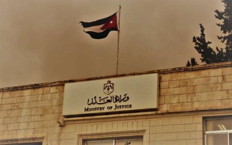 العدل: استقبال طلبات الخبرة إلكترونيا الأحد
