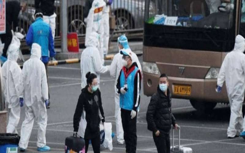 الصين تعزل 10 أحياء أخرى في