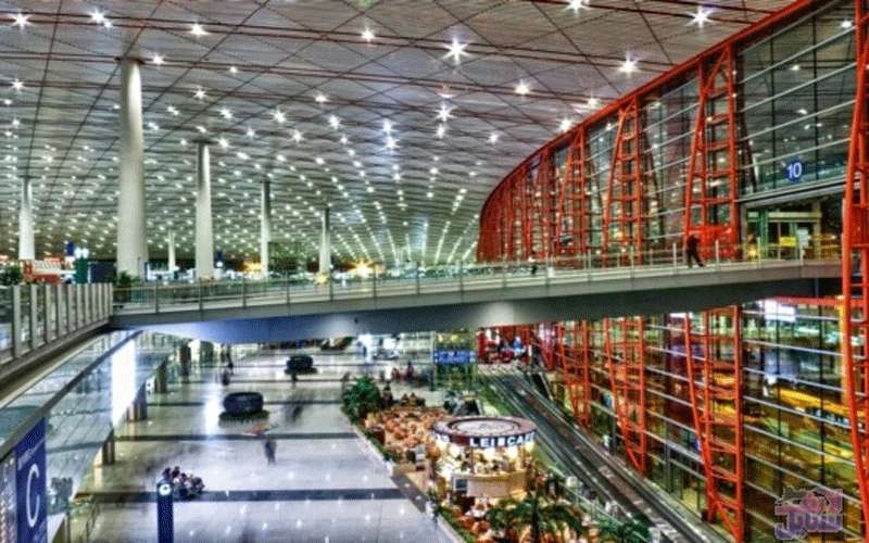 الصين: إلغاء 1255 رحلة جوية إلى