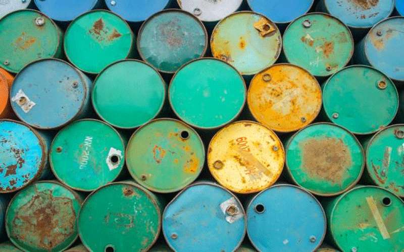 انخفاض أسعار النفط عالميا