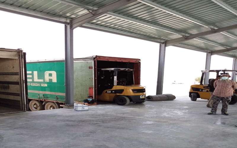 إنجاز مشروع ساحة المناولة في جمرك