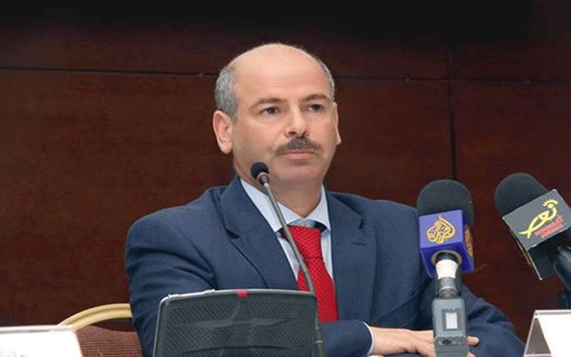مدير الإحصاءات السابق ينفي إحالته على