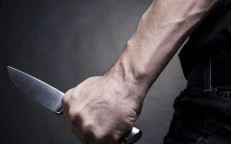 اغتصب ابنة زوجته وتسبب بحملها.. وشقيقها