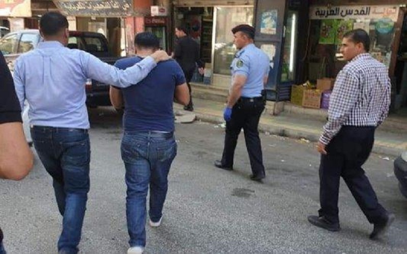 الأمن يقنع شابا بالعدول عن الانتحار