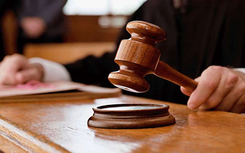 موظفان في الأوقاف يختلسان 172 الف