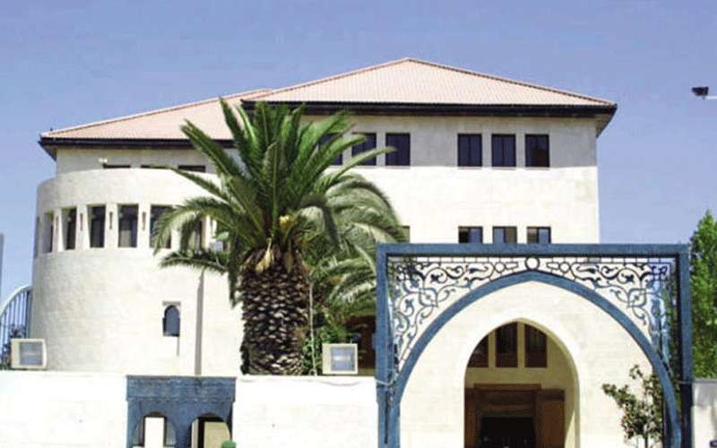 الوزراء يوافق على استقالة رئيس مجلس