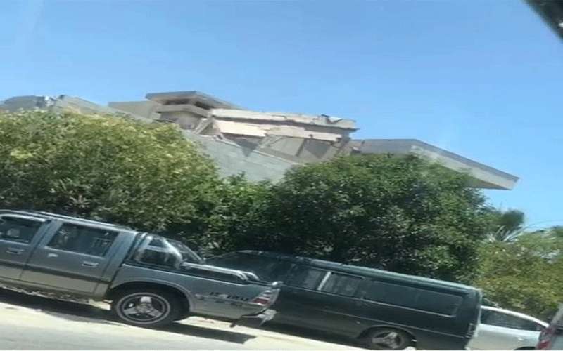 انهيار سقف على وافد مصري