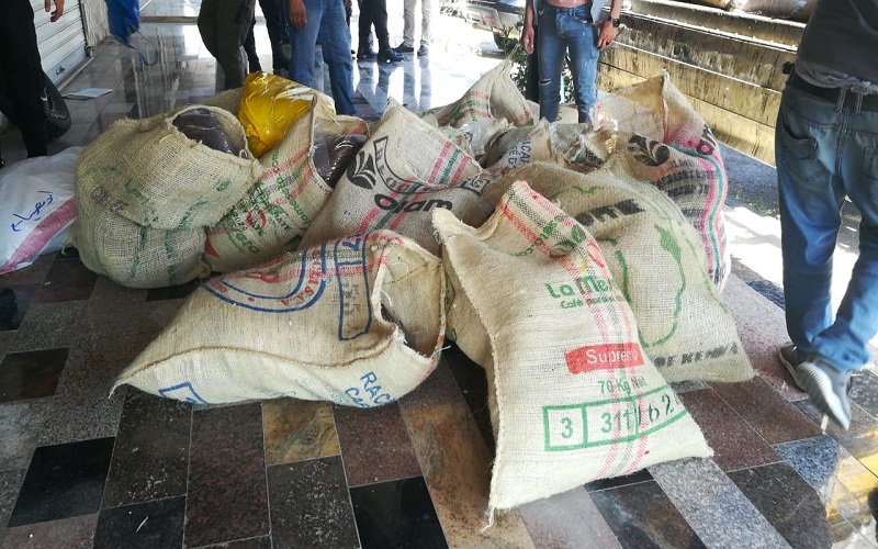 الجمارك الأردنية تضبط مستودعا للقهوة في