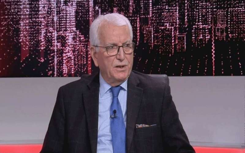 توق: لا يستطيع الاستاذ الاكاديمي القيام