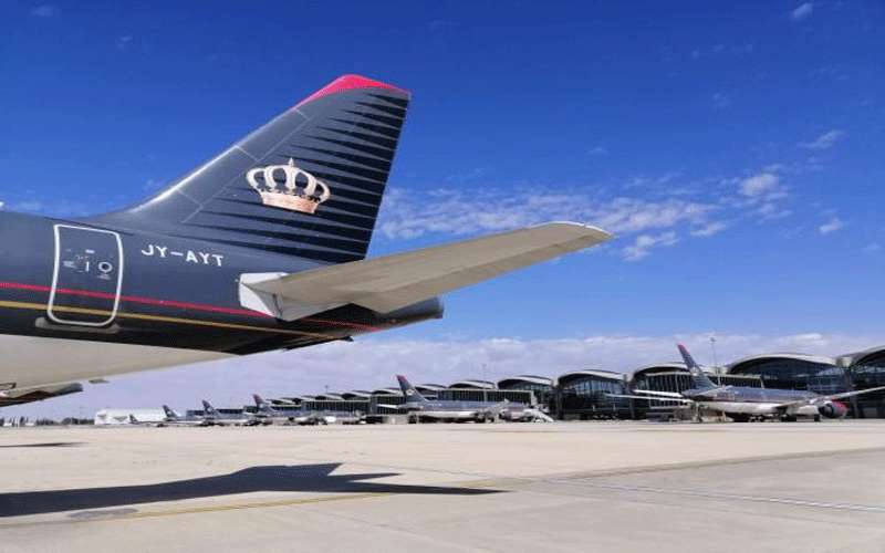 الرزاز: فتح المطار بشكل محدود الشهر