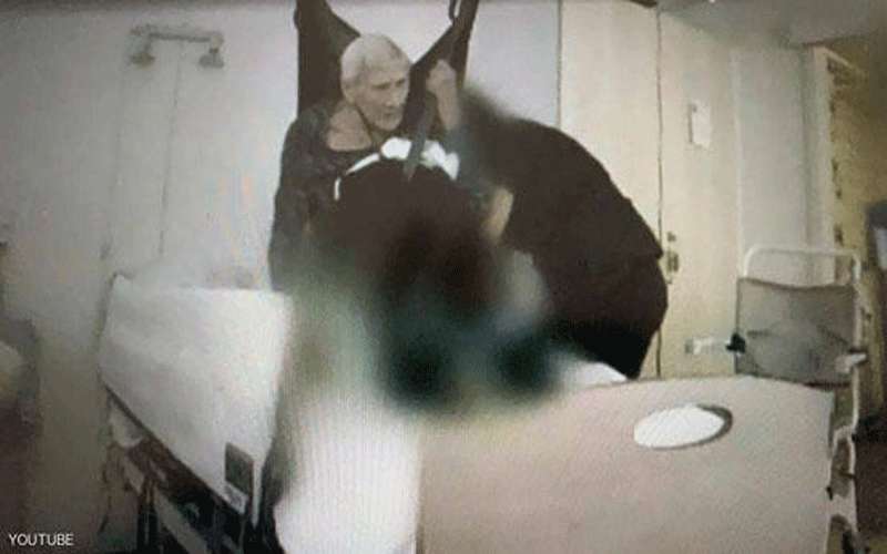 الدنمارك.. غضب من تعذيب عجوز لإضحاك