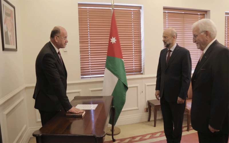 تهنئة للاستاذ الدكتور ظافر الصرايرة بمناسبة