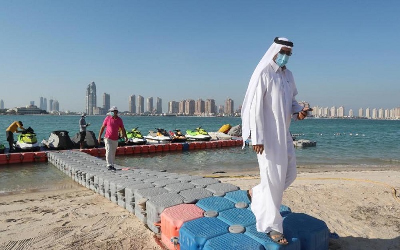 قطر: 4 حالات وفاة و557 إصابة