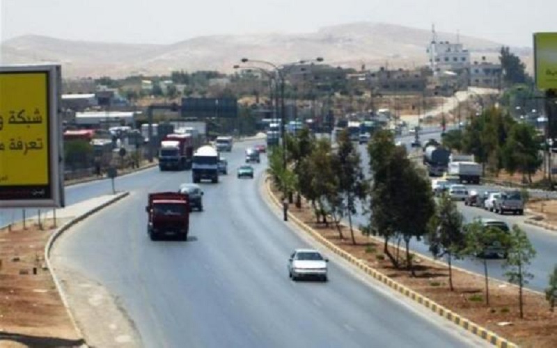 إعادة حركة السير على أوتستراد عمان