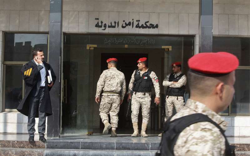 النظر بالإفادات الدفاعية للمتهمين بـ قضية