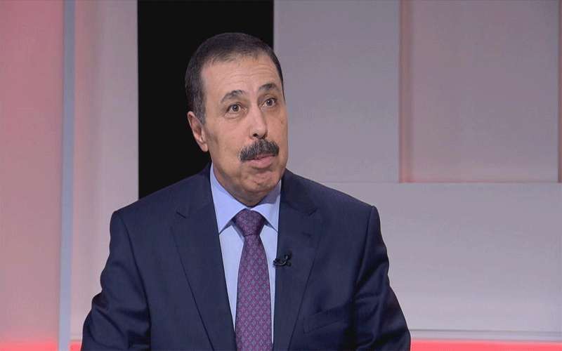 وزير التربية يعقد مؤتمرا للحديث حول