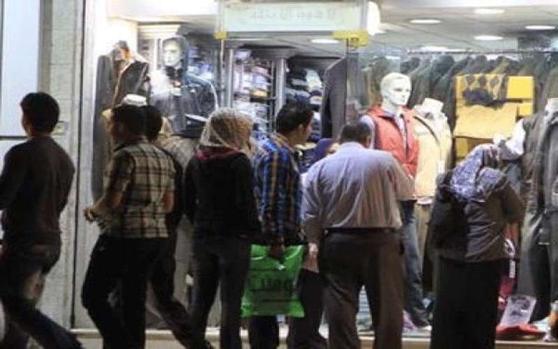 الألبسة: التنزيلات بدأت قبل موعدها ووصلت