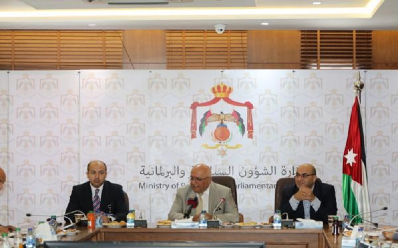 المعايطة: إجراء الانتخابات بيد الملك