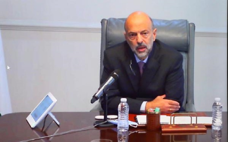 الرزاز: لا انتقائية بتطبيق القانون