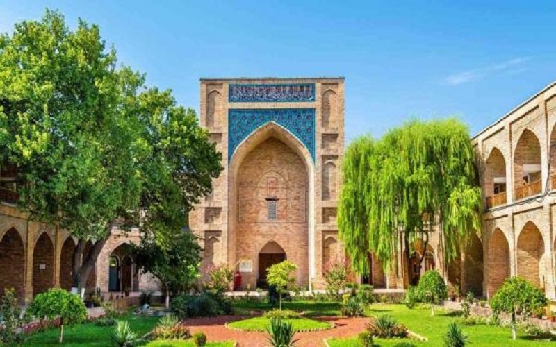 أوزبكستان تمنح زوارها 3 آلاف دولار