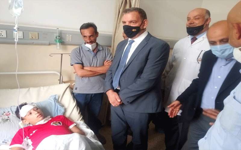 وزير الصحة يعود المصابين بالتسمم الغذائي