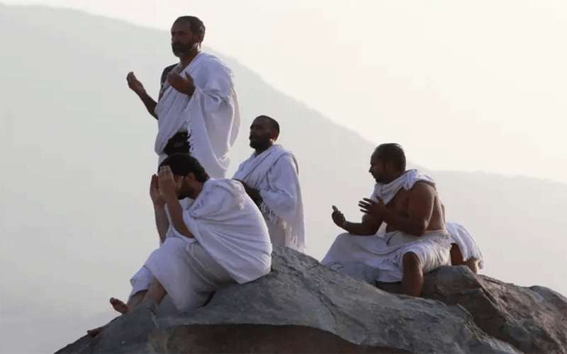 الحجاج على صعيد عرفات