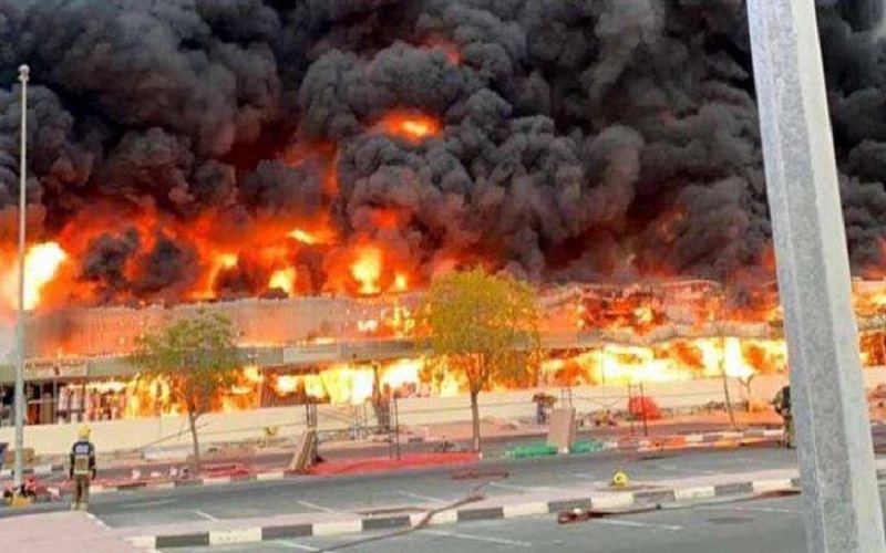 حريق هائل في عجمان
